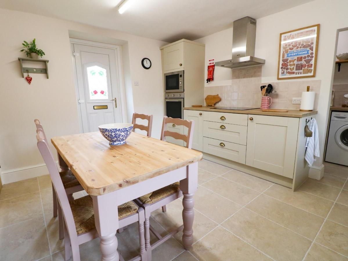 Bennett'S Cottage Oakham Bagian luar foto